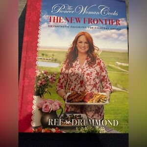 The Pioneer Woman Cooks: The New Frontier‎ Book